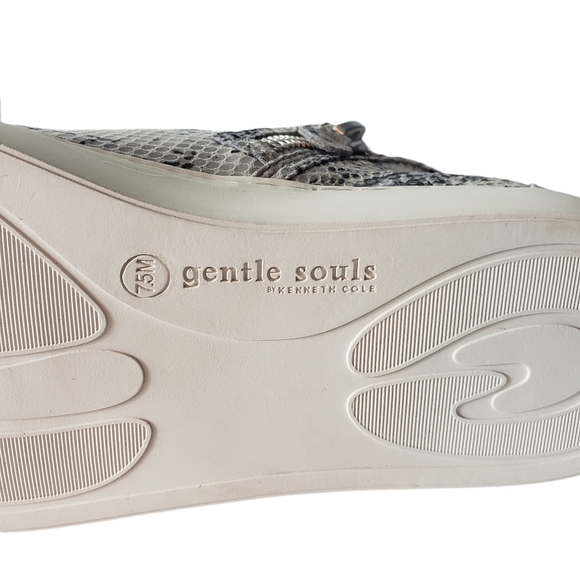 Kenneth Cole Gentle Souls Leather Snake Print Hi Top Fashion Sneakers Size 7.5M - Picture 9 of 9